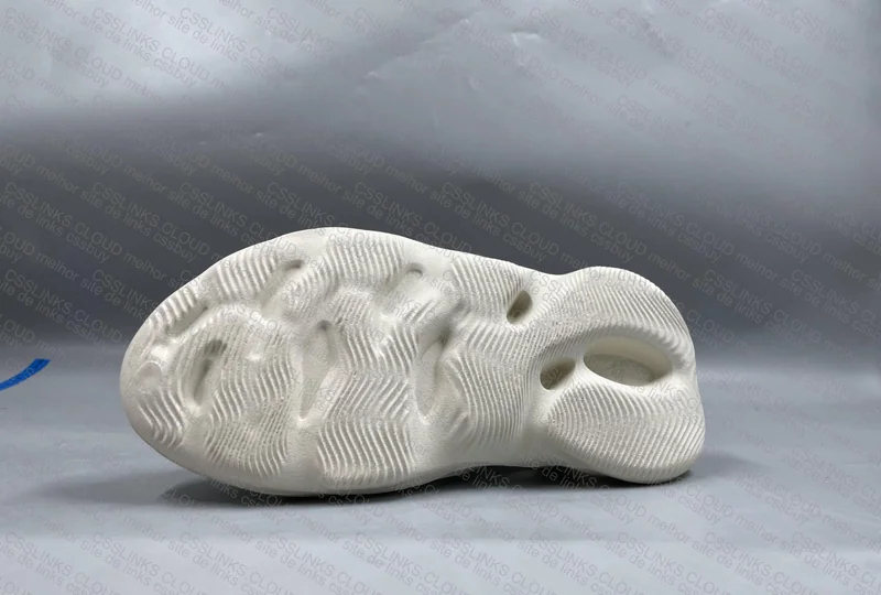 Yeezy Foam Runner - GL or RL? 3