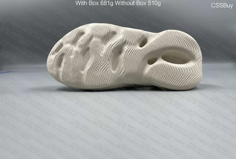 Yeezy Foam Runner LW 5