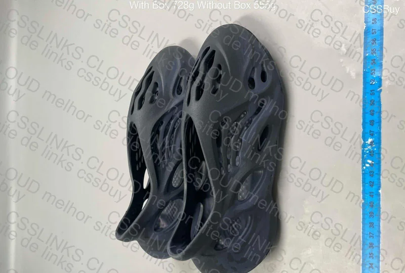 Yeezy Foam Runner (LW B) 6