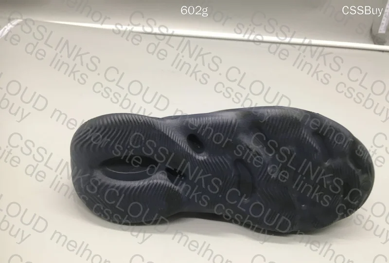 Yeezy Foam Runner ''Mineral Blue''