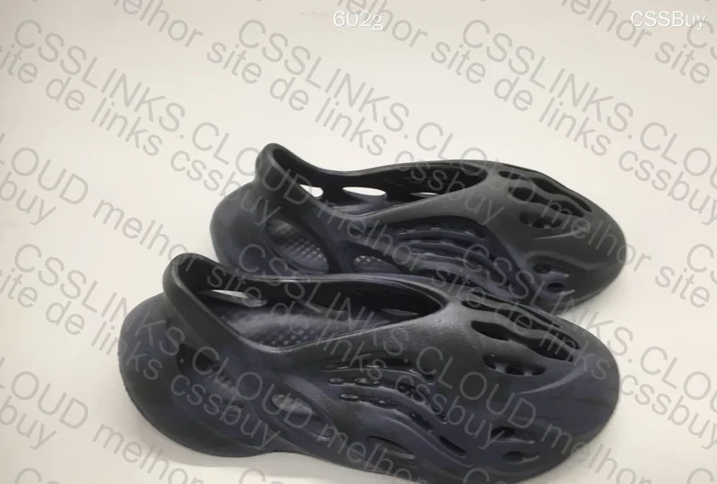 Yeezy Foam Runner ''Mineral Blue'' 4