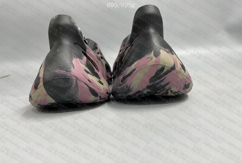Yeezy Foam Runner MX Carbon 6