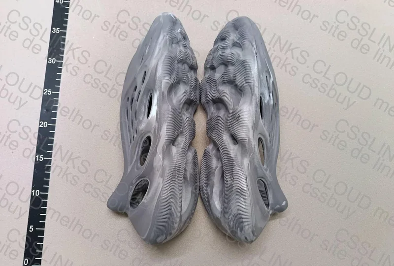 Yeezy foam runner mx granite 5
