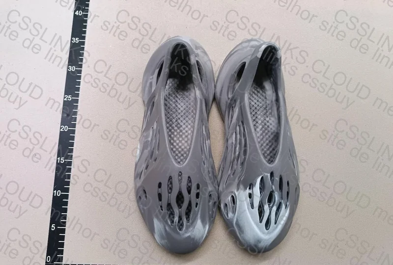 Yeezy foam runner mx granite 6