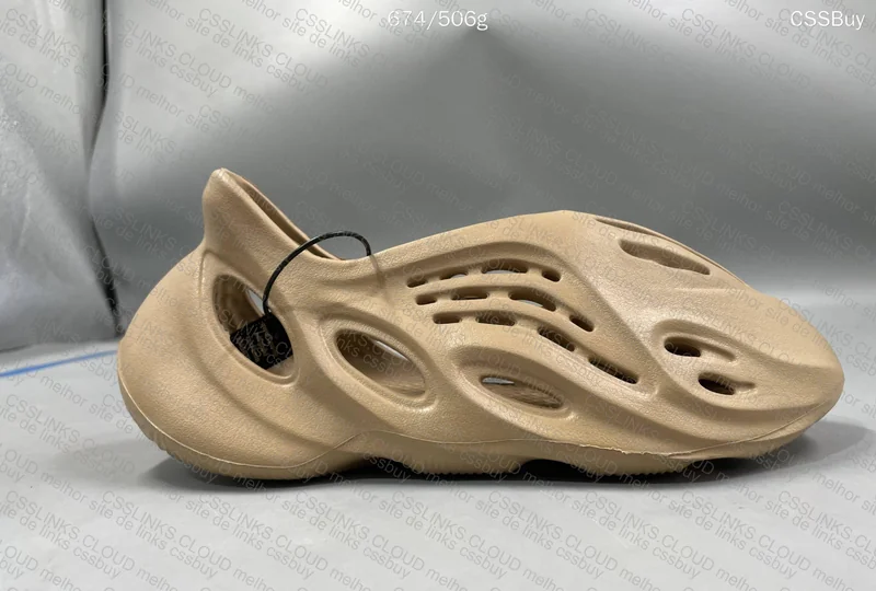 Yeezy Foam Runner Ochre 4