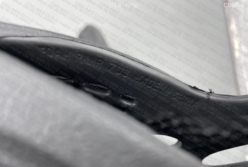 yeezy foam runner onix 10