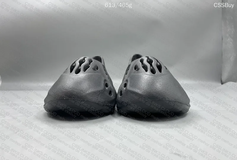 yeezy foam runner onix 2