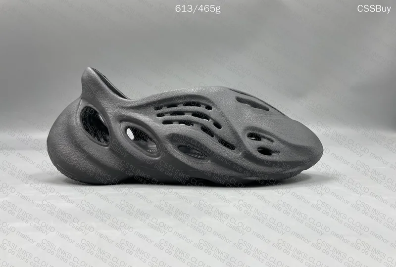 yeezy foam runner onix 7