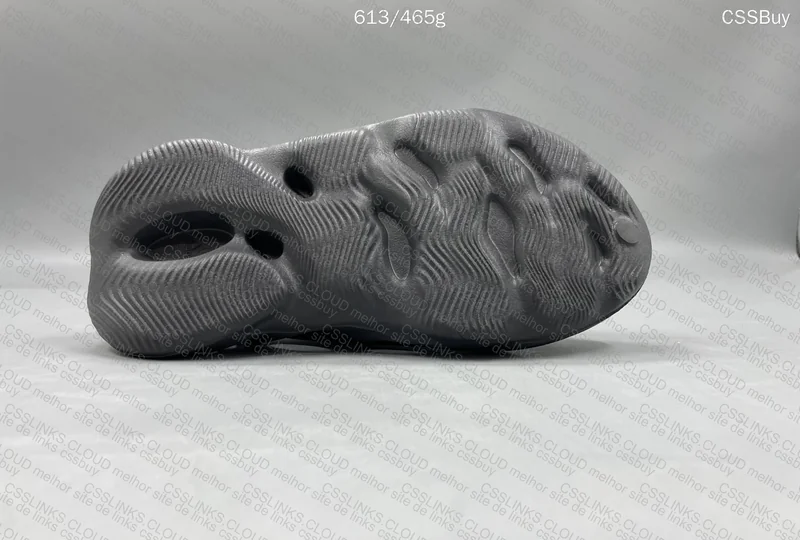 yeezy foam runner onix 8