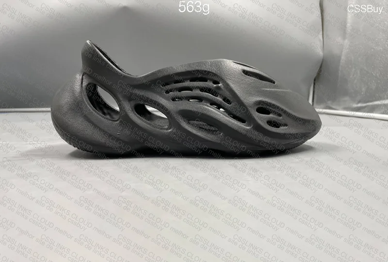 Yeezy Foam Runner Onyx