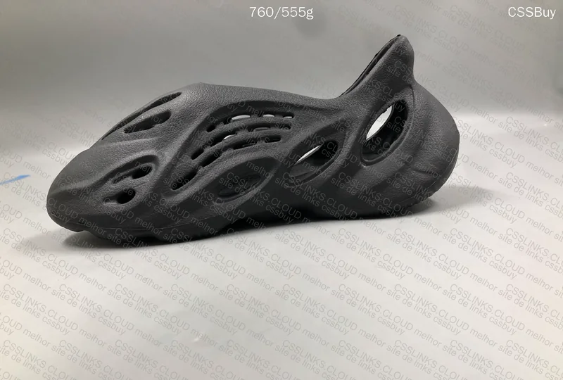 Yeezy Foam Runner Onyx 6