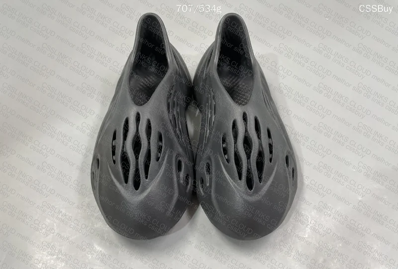 yeezy foam runner onyx