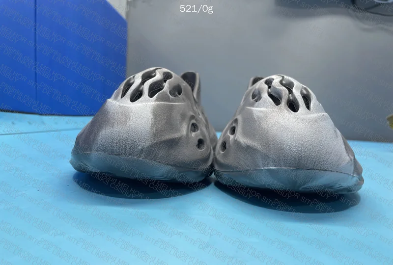 Yeezy Foam Runner - SALE 3