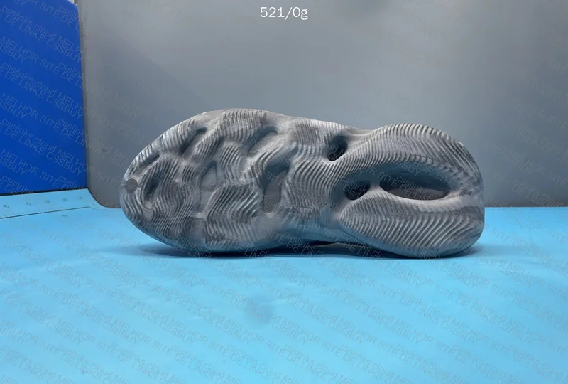 Yeezy Foam Runner - SALE 7
