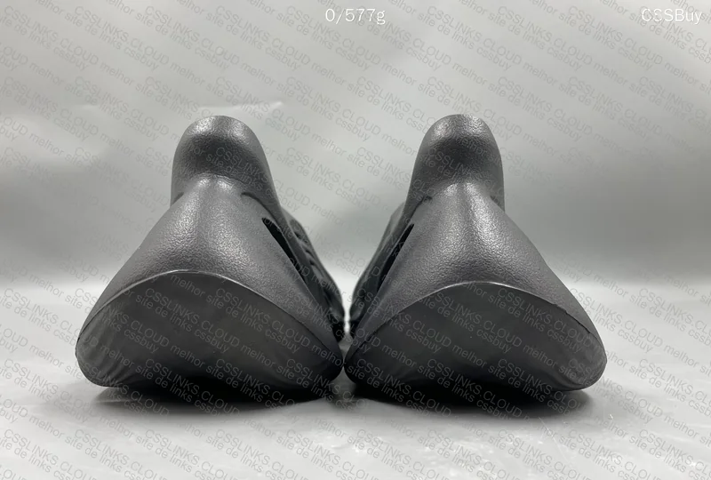 Yeezy Foam Runner - Is it GL? 4