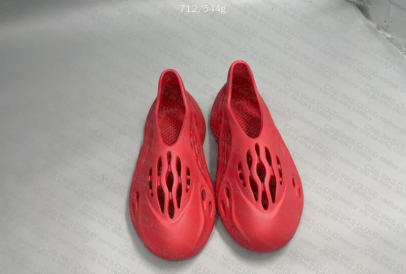 Yeezy Foam Runner Vermillion