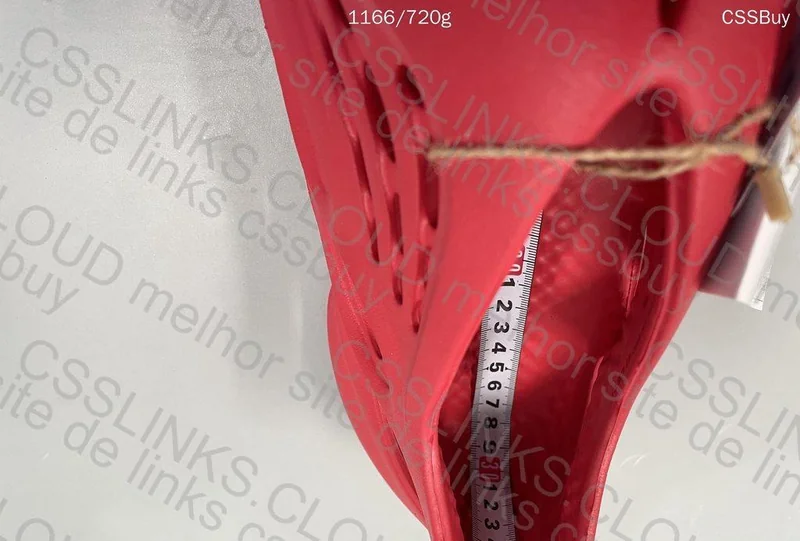YEEZY FOAM RUNNER VERMILLION GL?? 11