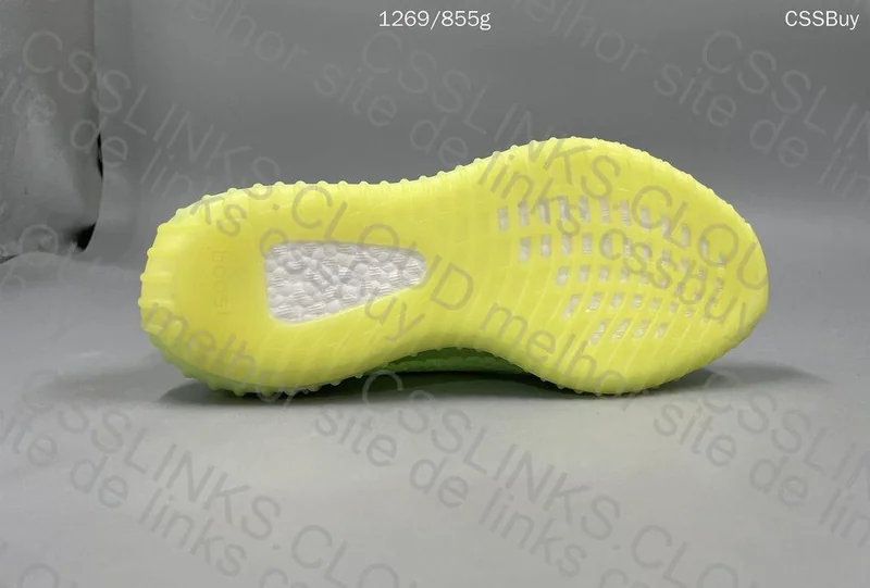 Yeezy GID (ajuda ai GL?) 2