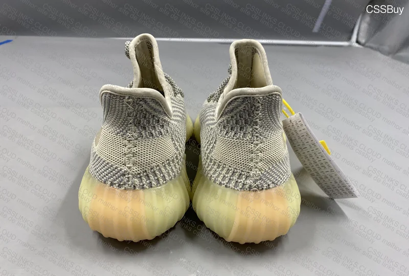 YEEZY LUNDMARK 3