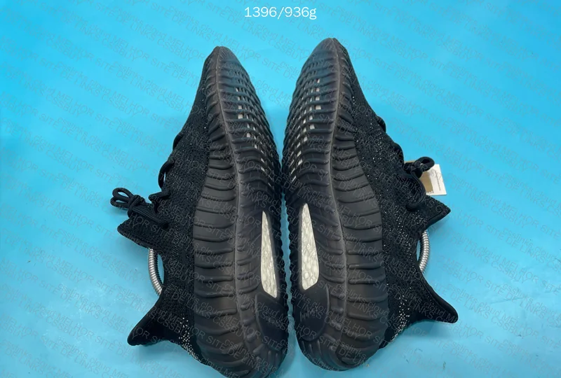 Yeezy LW Batch OVO 4