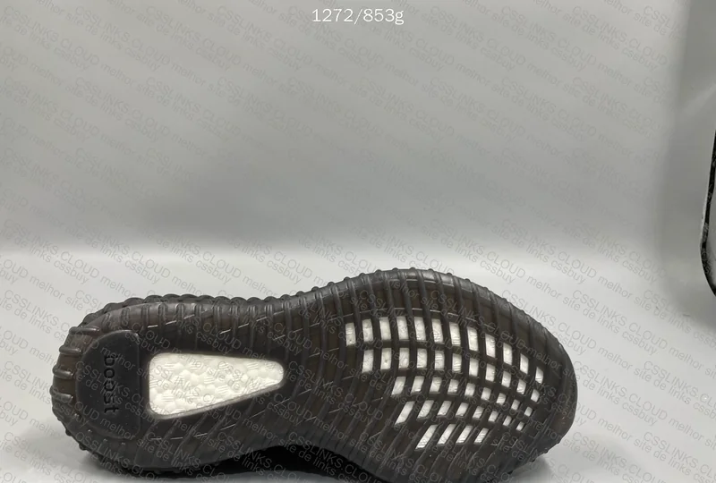 Yeezy Oreo GL? 7