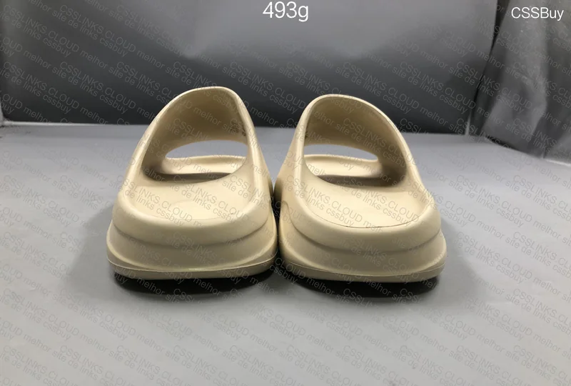 Yeezy Slide 4