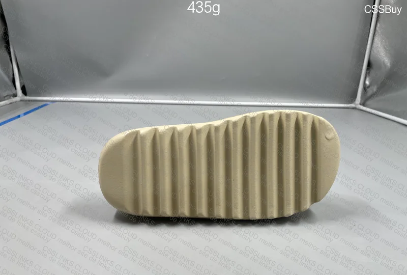 Yeezy Slide 3