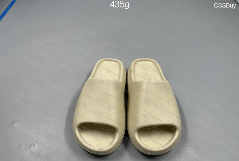 Yeezy Slide 7
