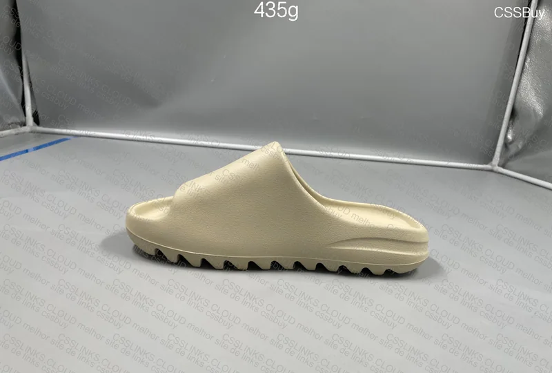 Yeezy Slide 8