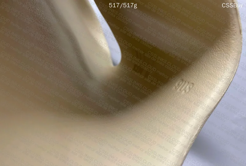 Yeezy Slide 6
