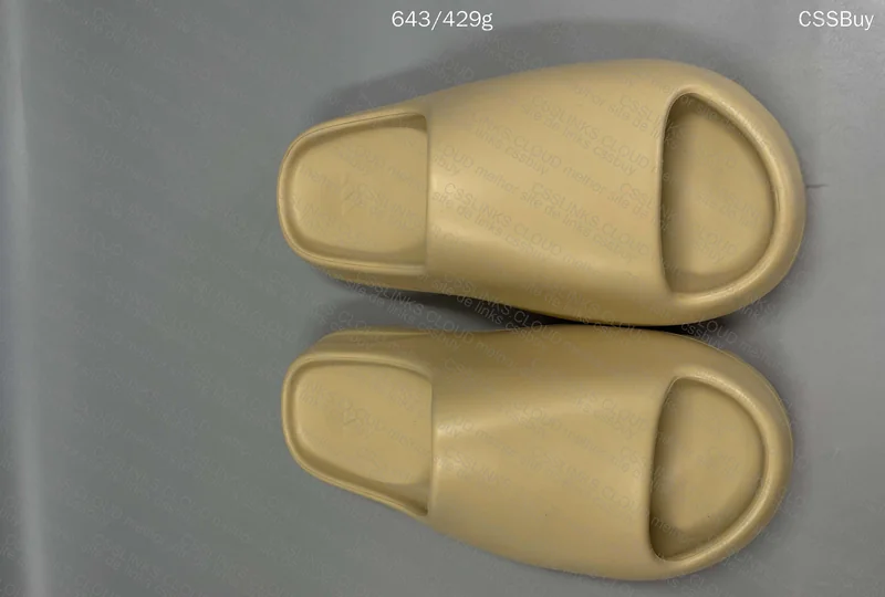 Yeezy Slide