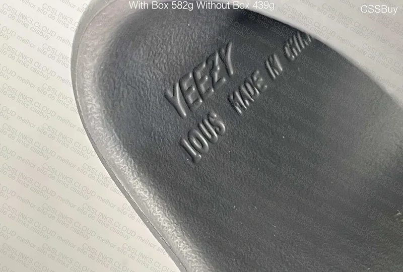 Yeezy Slide 6