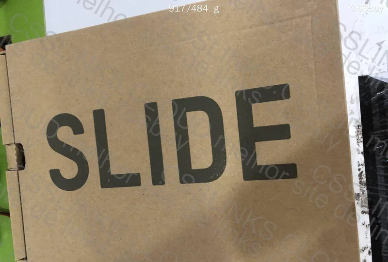 Yeezy Slide 11