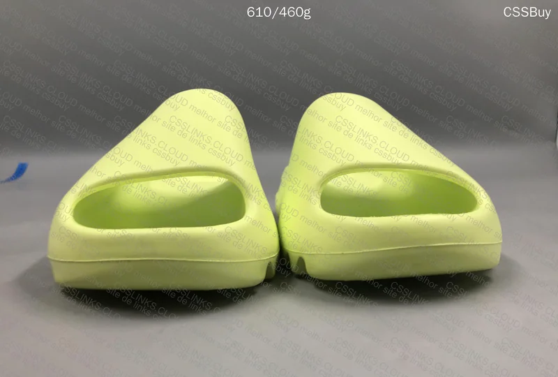 yeezy slide 4