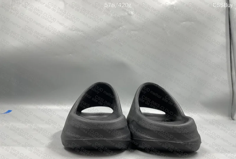 Yeezy Slide 7