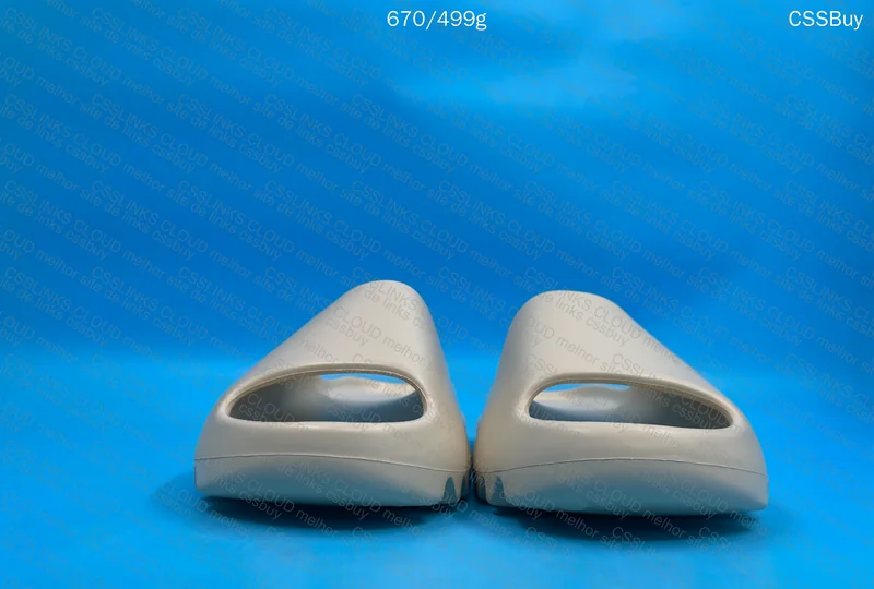 Yeezy Slide 3
