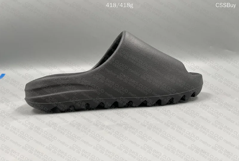 Yeezy slide 3