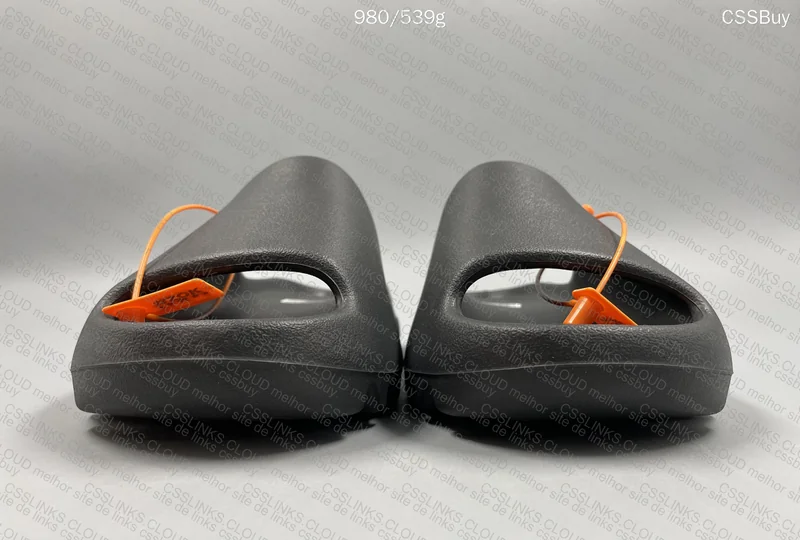 Yeezy Slide 2