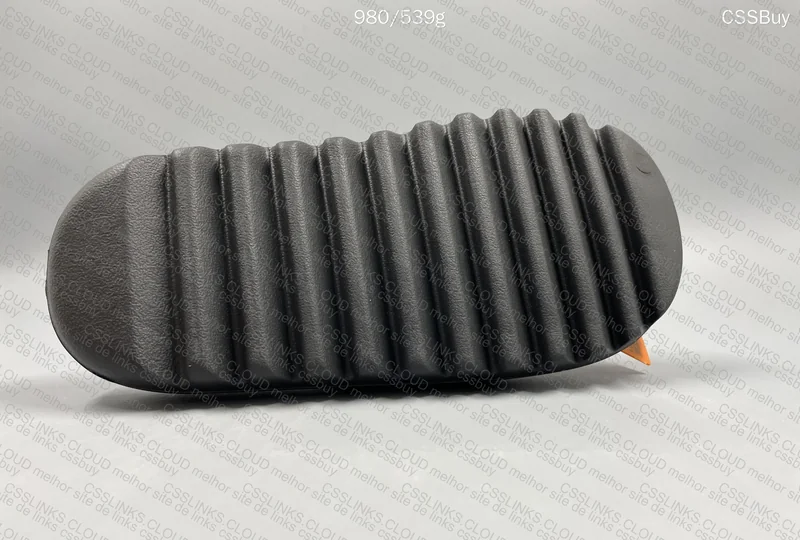 Yeezy Slide 3