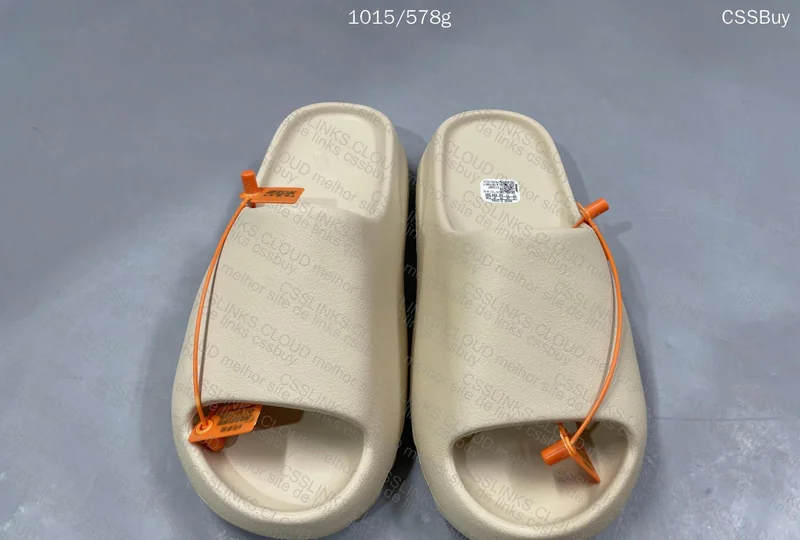 Yeezy slide 2
