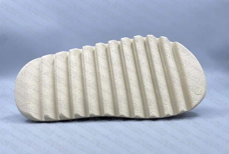 Yeezy Slide 6