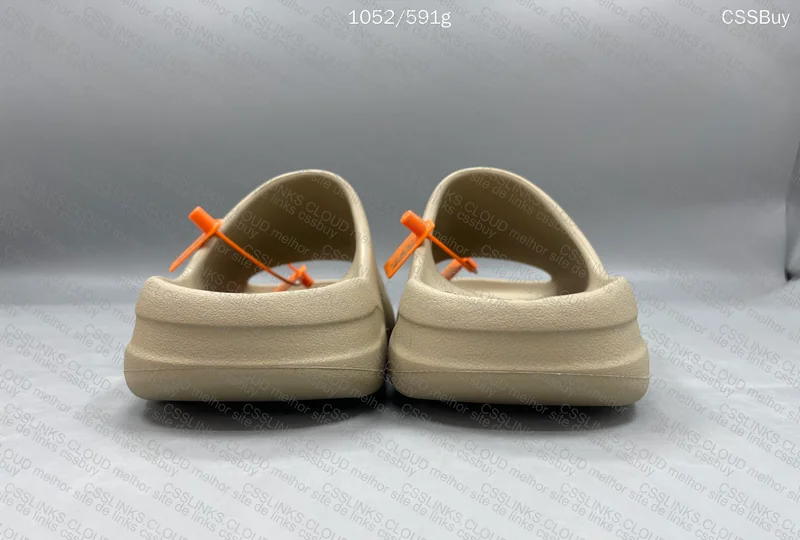Yeezy Slide 3