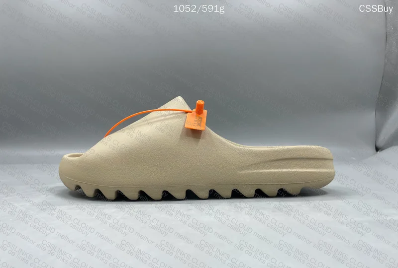 Yeezy Slide 4