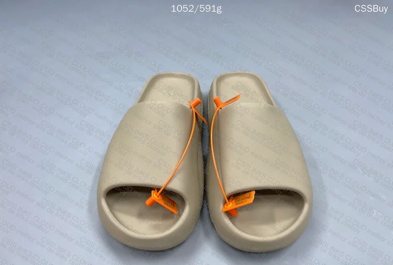 Yeezy Slide 5
