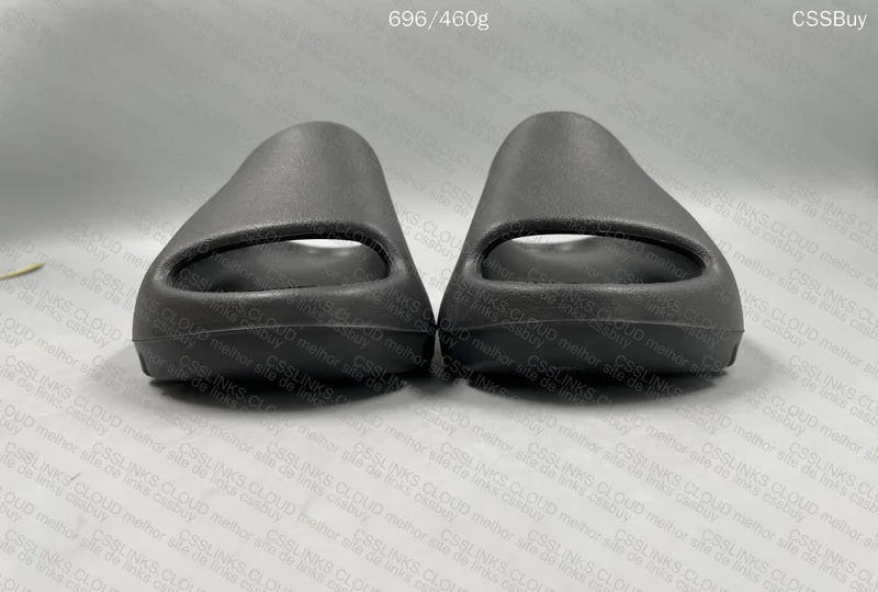 Yeezy Slide 3