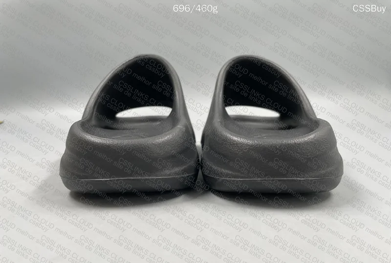 Yeezy Slide 4