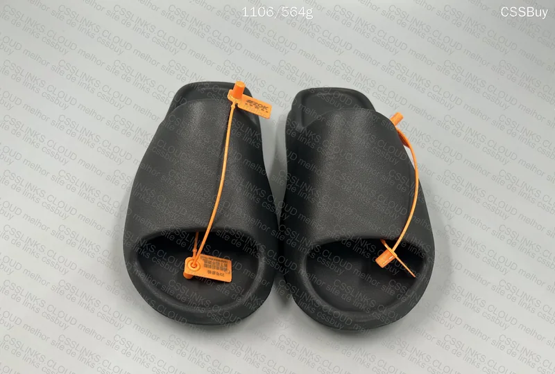 Yeezy Slide