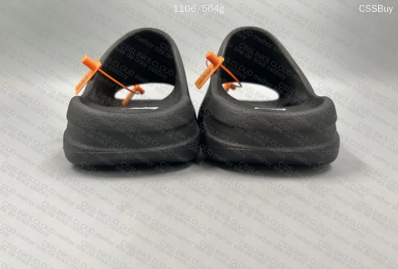 Yeezy Slide 3