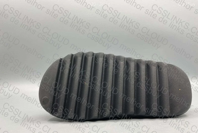 Yeezy slide 7