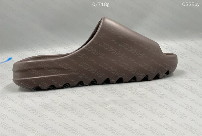 Yeezy Slide 8